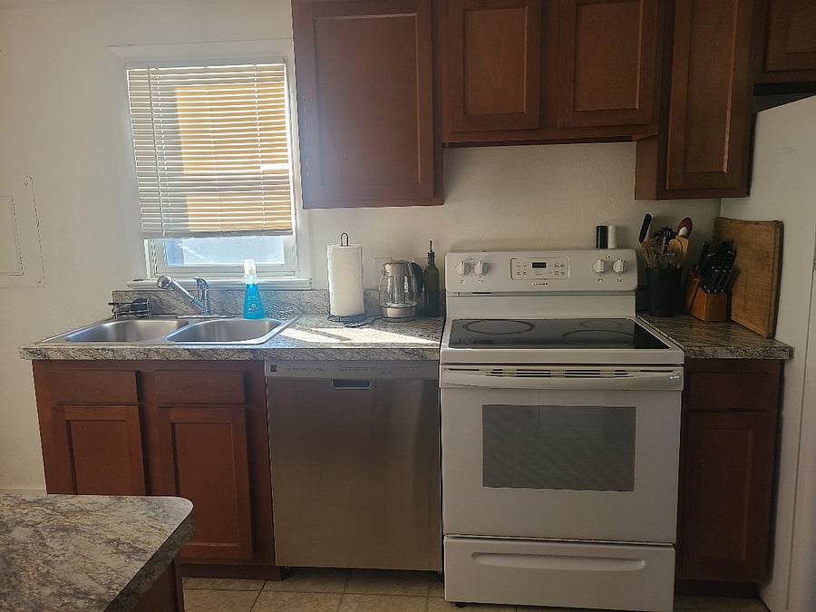 Thoroughly appointed kitchen
