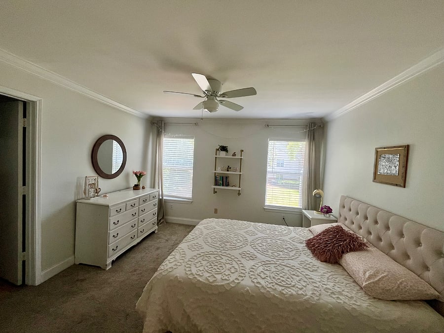 Bedroom #3: Master  
Queen bed. Adjoining bathroom.