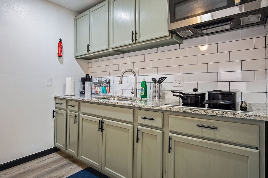 Furnished Finder property 873610_1 photo 15