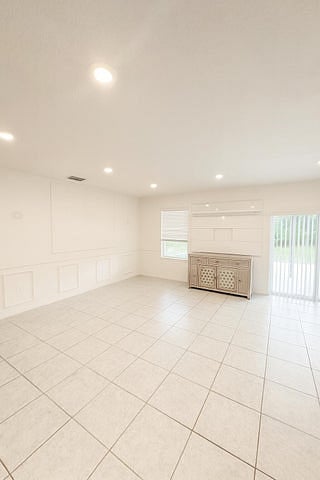 Furnished Finder property 873614_2 photo 10