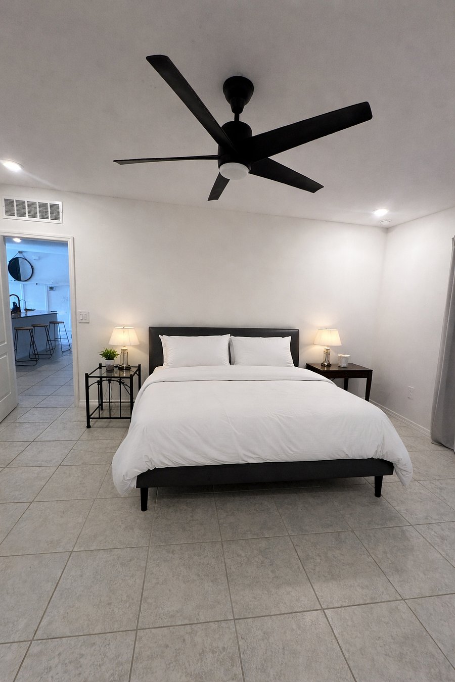 Furnished Finder property 873614_2 photo 14