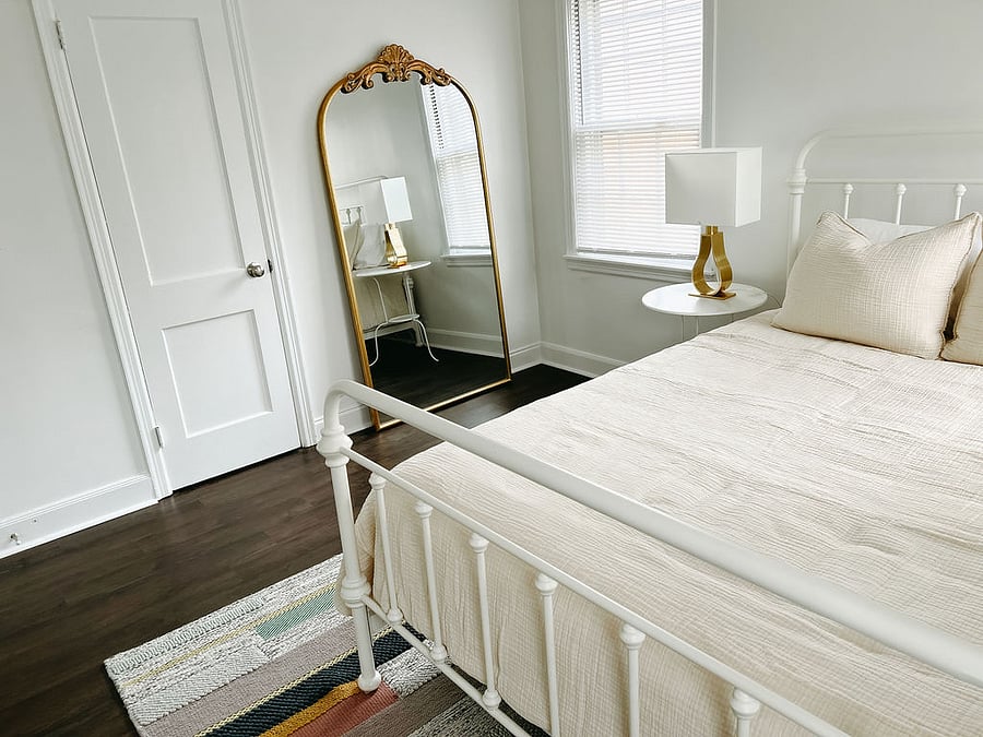 Retreat to the comfort of a queen-size bed that promises a great nights sleep with fresh linens. This room features a smart TV for late-night entertainment, smart USB ports for convenient phone charging, and a spacious closet and dresser to unpack and settle in. A full-length mirror and central air conditioning and heating ensure youre comfortable and refreshed.