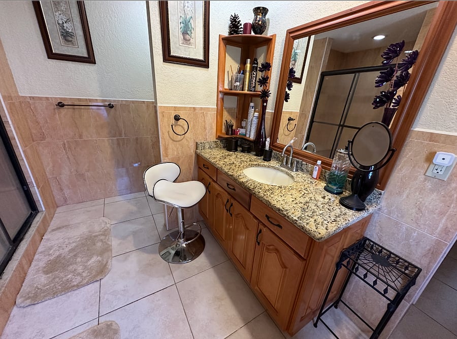 Furnished Finder property 873669_2 photo 8
