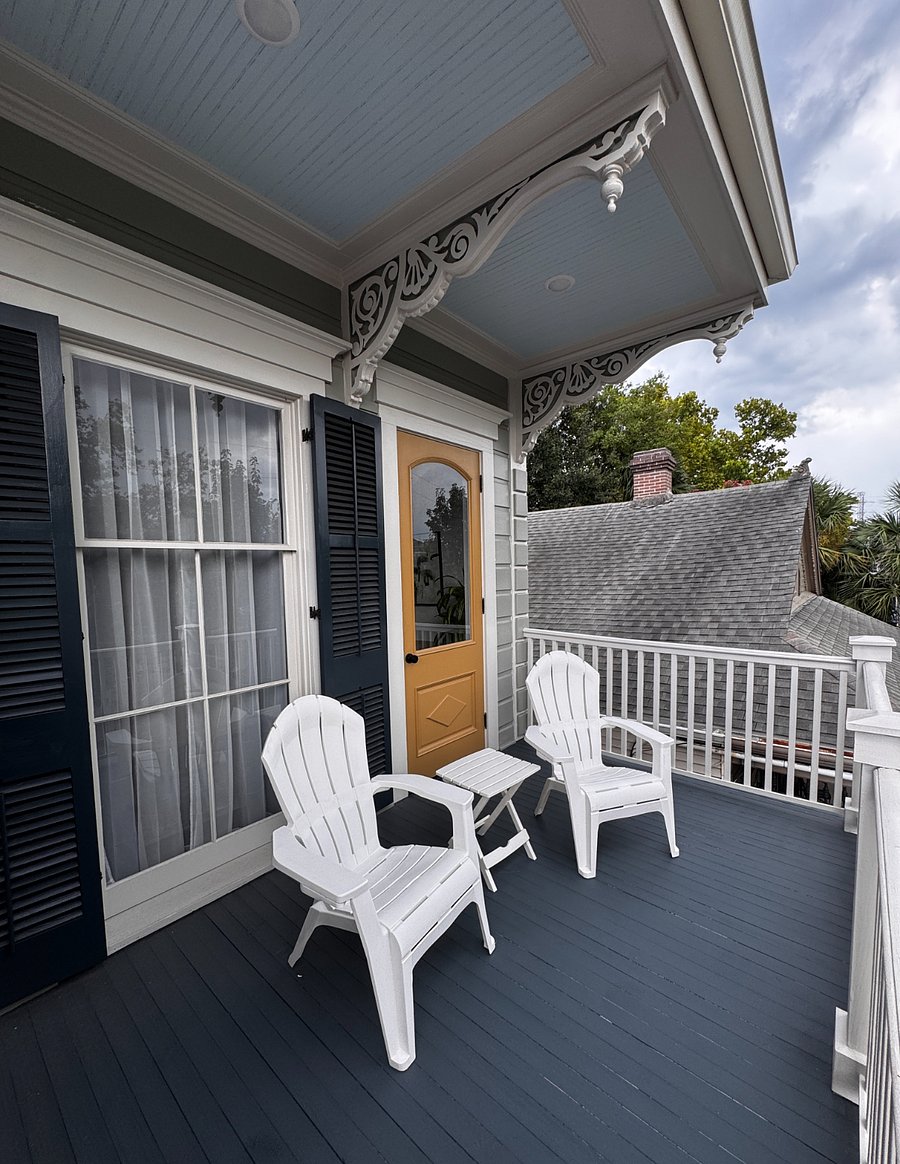 Private Balcony Seating