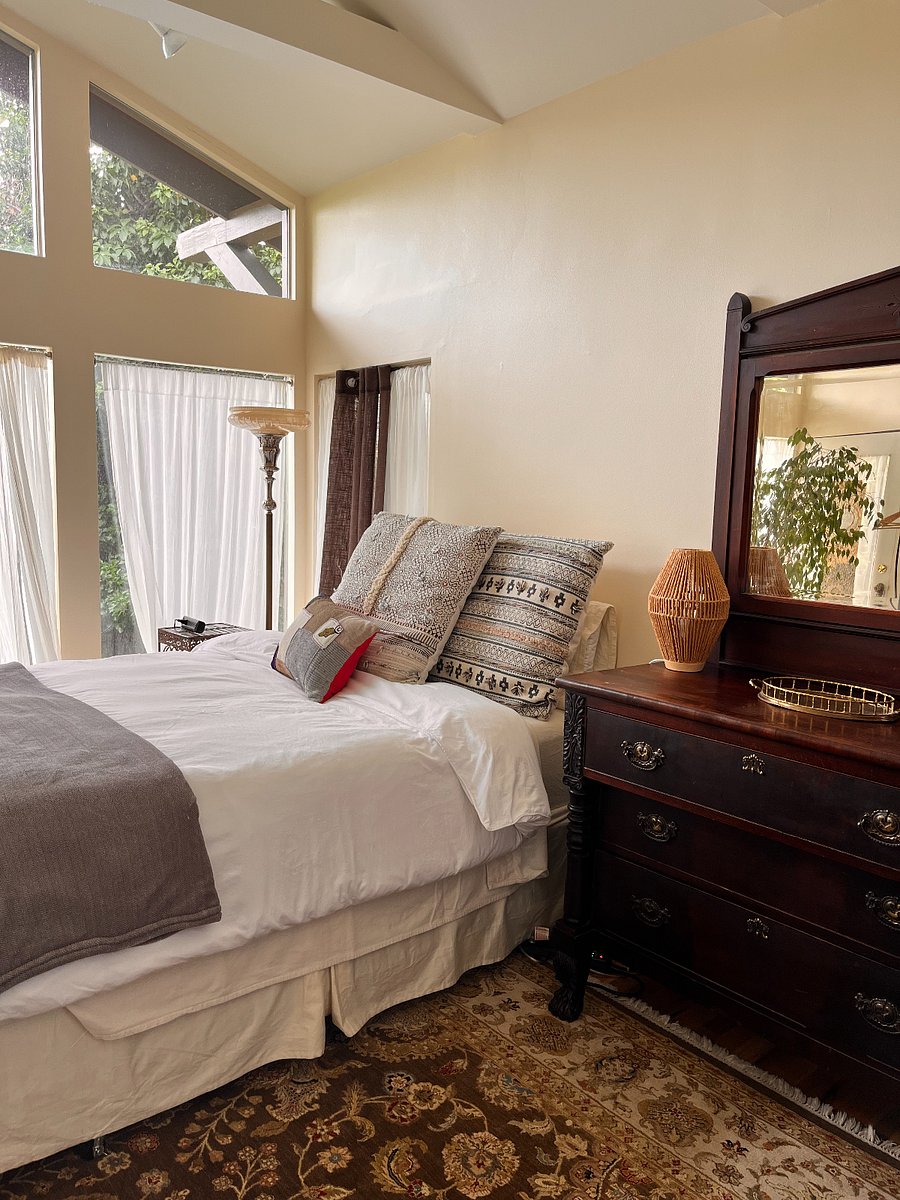 Furnished Finder property 873680_1 photo 17