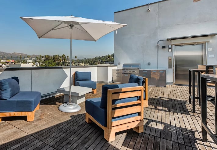 Rooftop BBQ Area