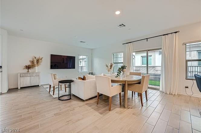 Furnished Finder property 873739_1 photo 7