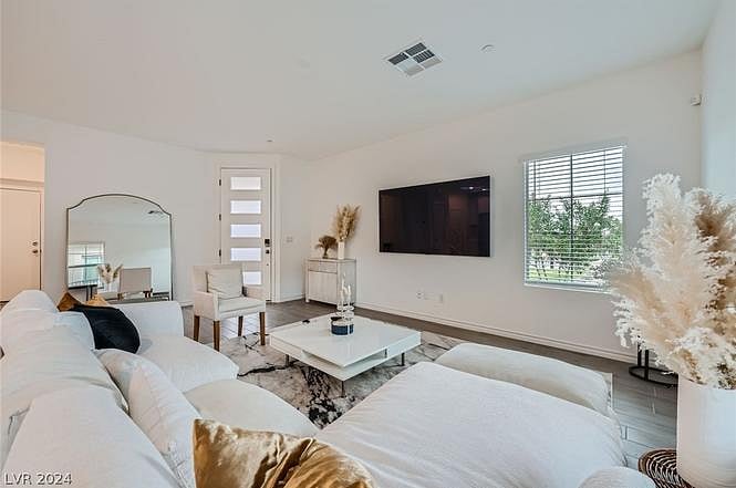 Furnished Finder property 873739_1 photo 6