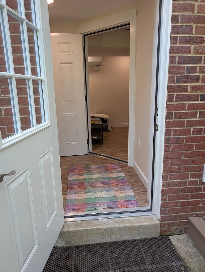 Entry to foyer/mud room