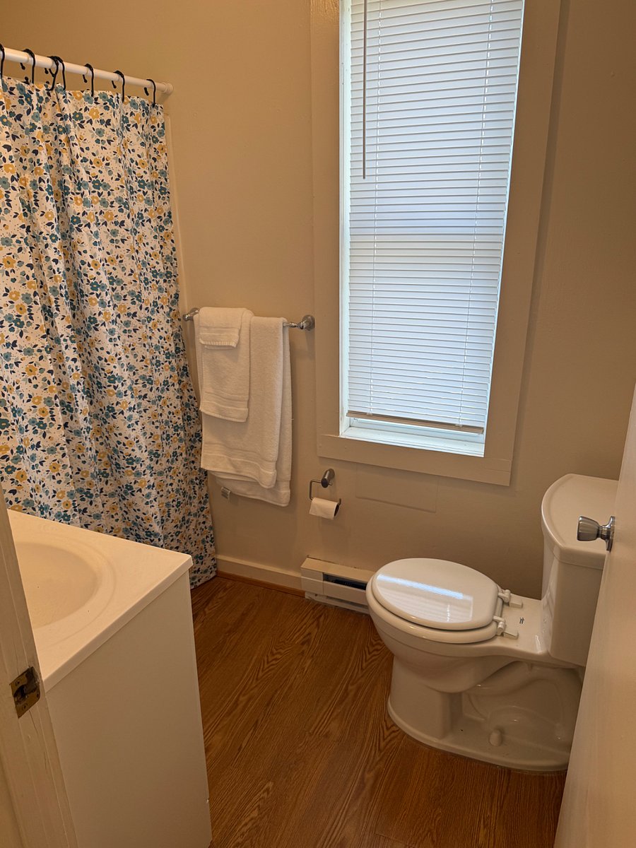 Full bathroom with bathtub