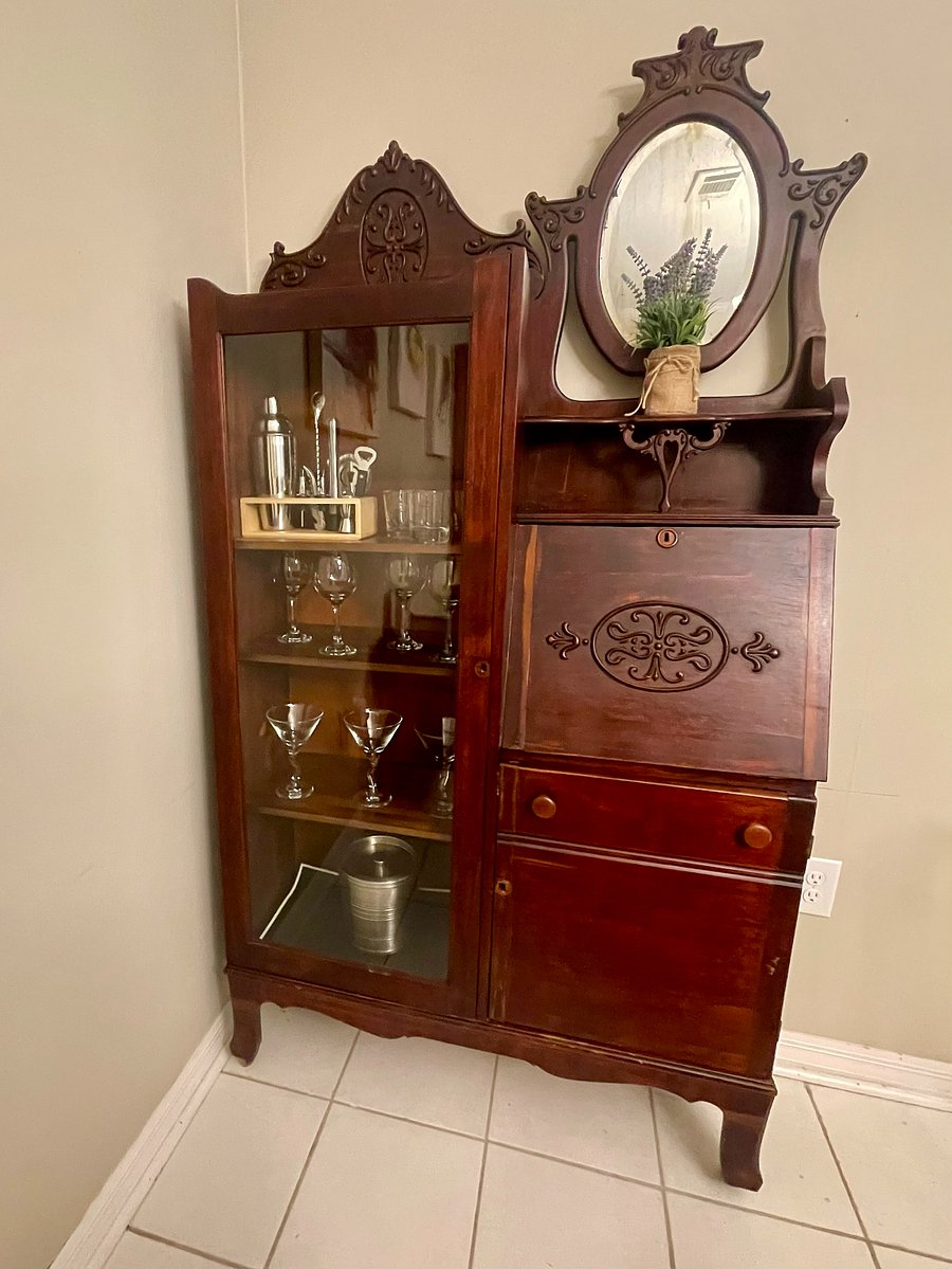Antique bar with all implements for mixing drinks