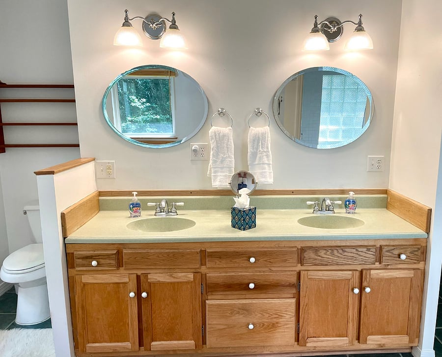 Double vanity