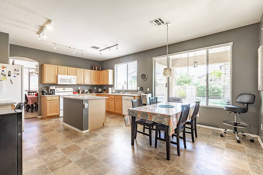 Furnished Finder property 873825_2 photo 3