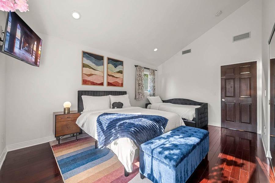 Furnished Finder property 873841_1 photo 43