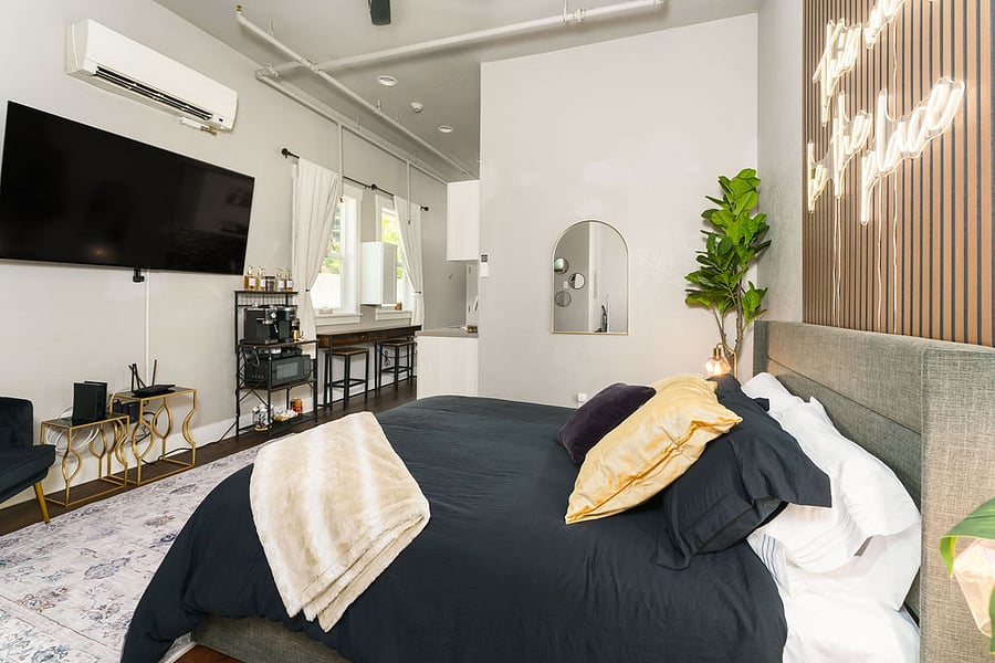 Furnished Finder property 873905_1 photo 1