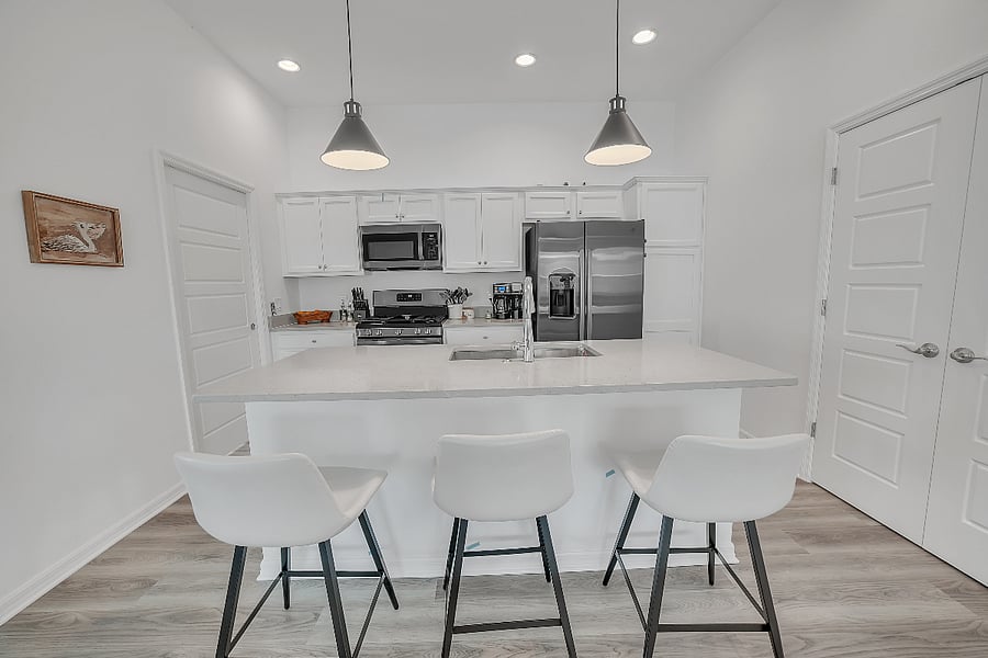 Chef's kitchen with all amenities