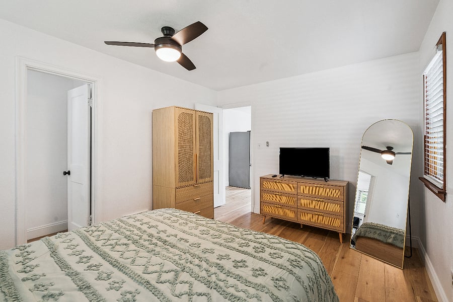 Furnished Finder property 874020_1 photo 8