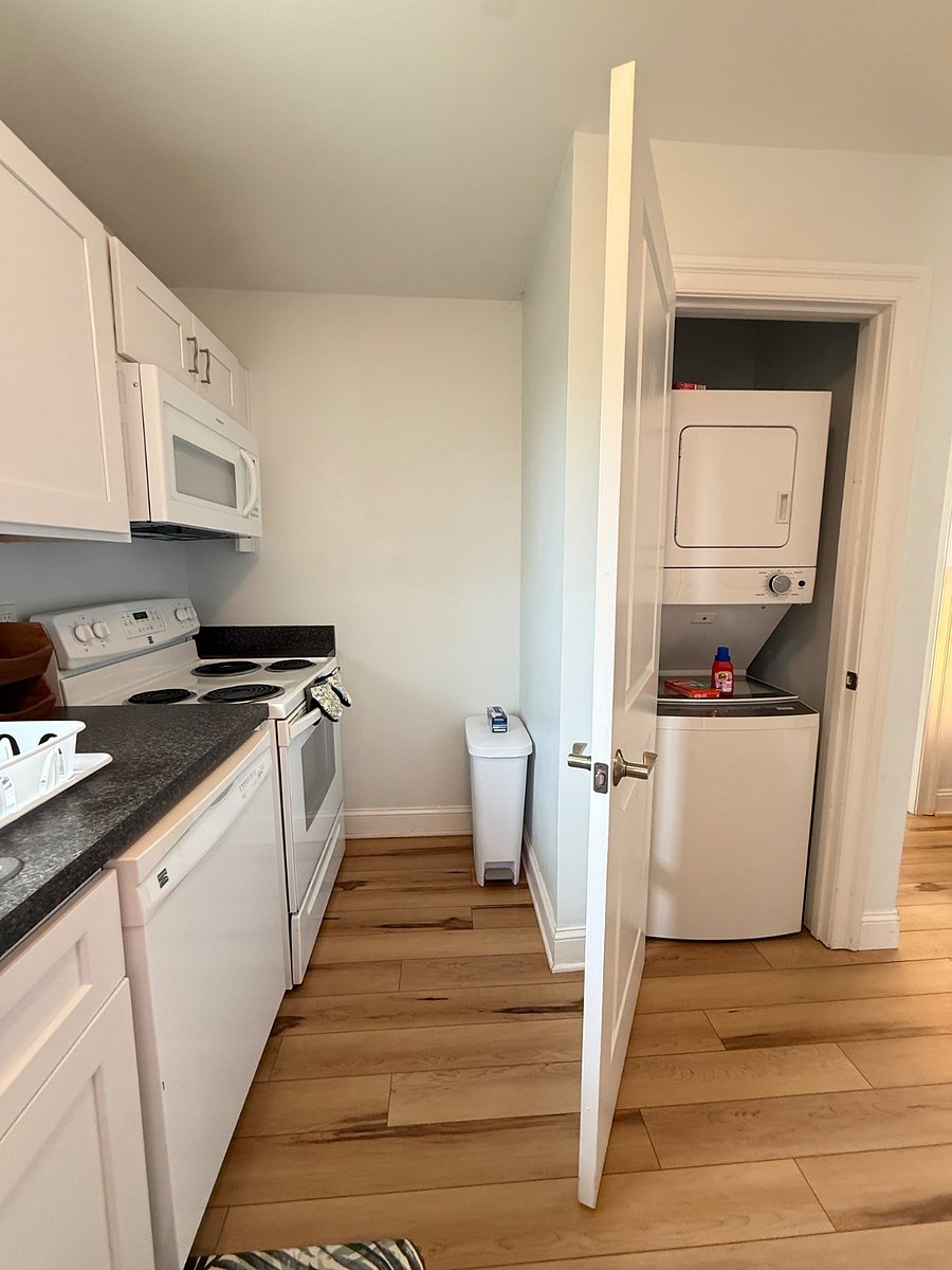 Alternate kitchen angle