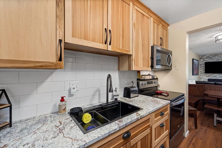 Furnished Finder property 874042_1 photo 2