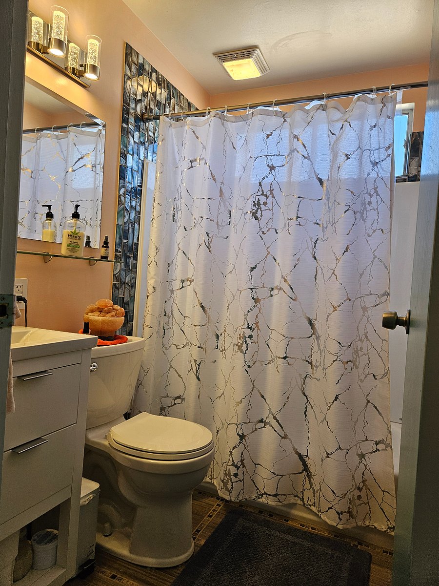 upstairs bathroom