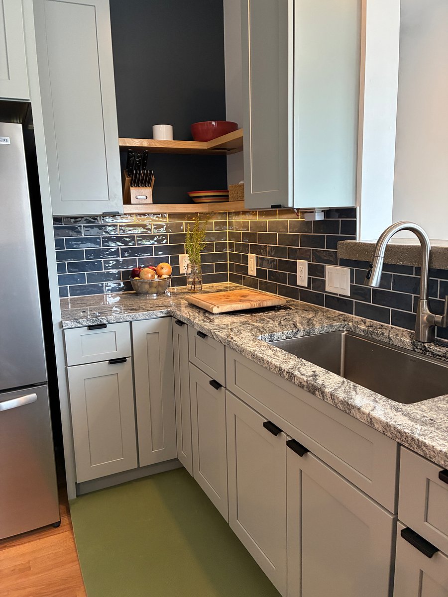 Furnished Finder property 874098_2 photo 16