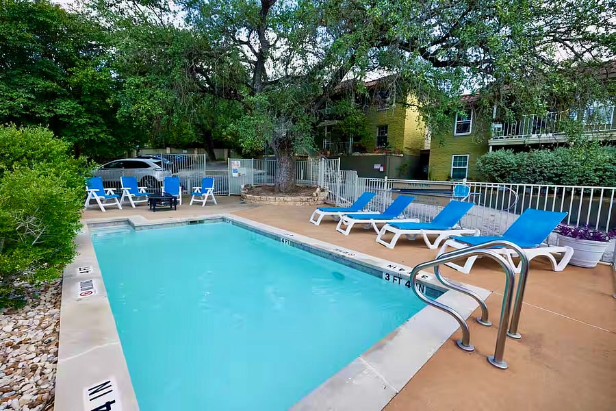 Furnished Finder property 874137_1 photo 12
