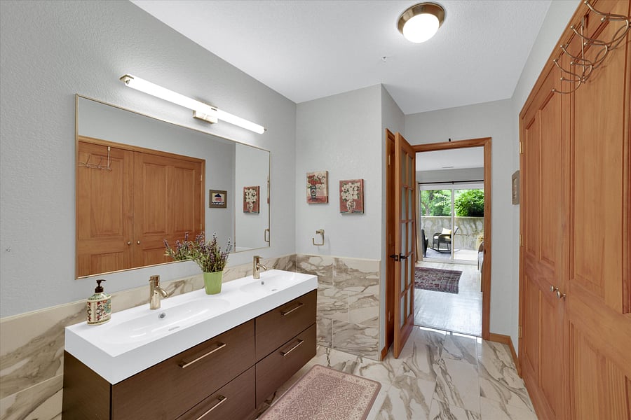 Furnished Finder property 874142_1 photo 17