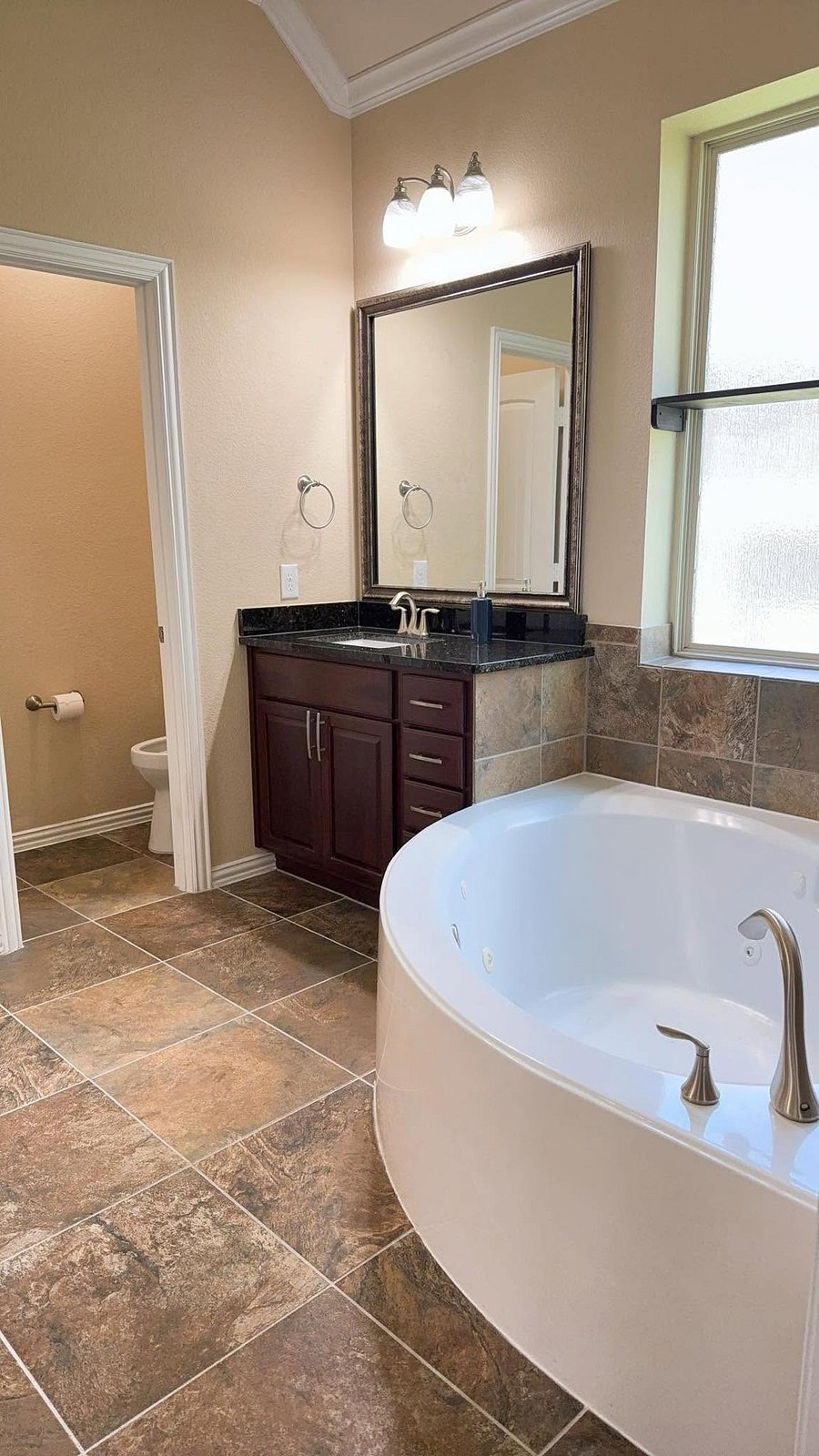 Furnished Finder property 874162_1 photo 3