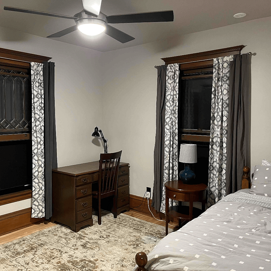 SE bedroom, twin bed.