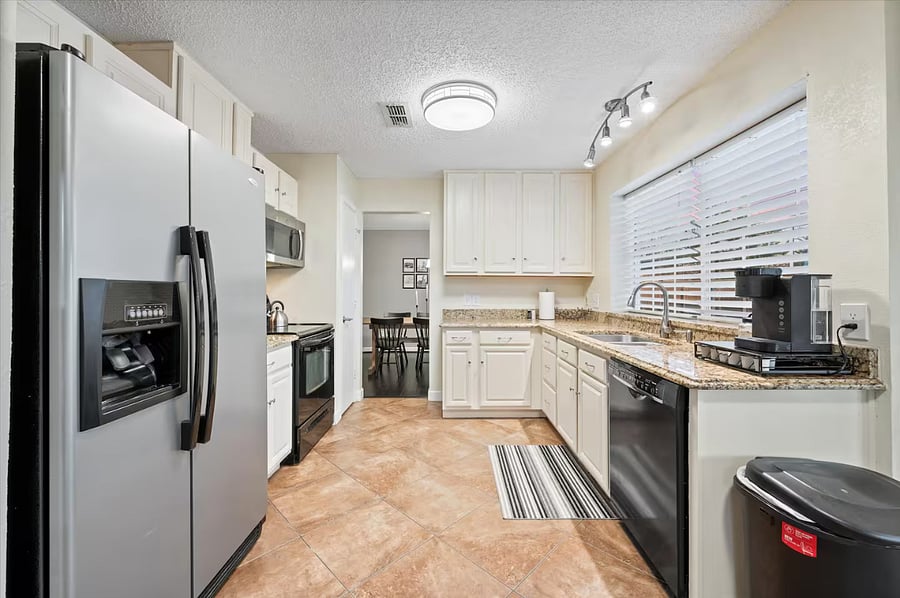 Furnished Finder property 874188_1 photo 20