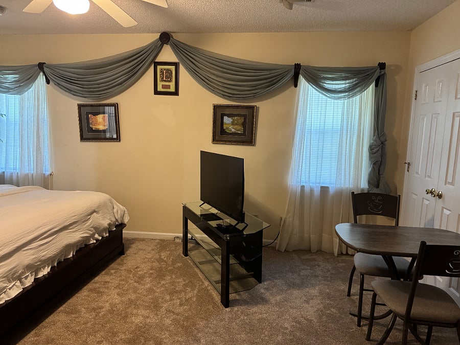 Furnished Finder property 874200_1 photo 4