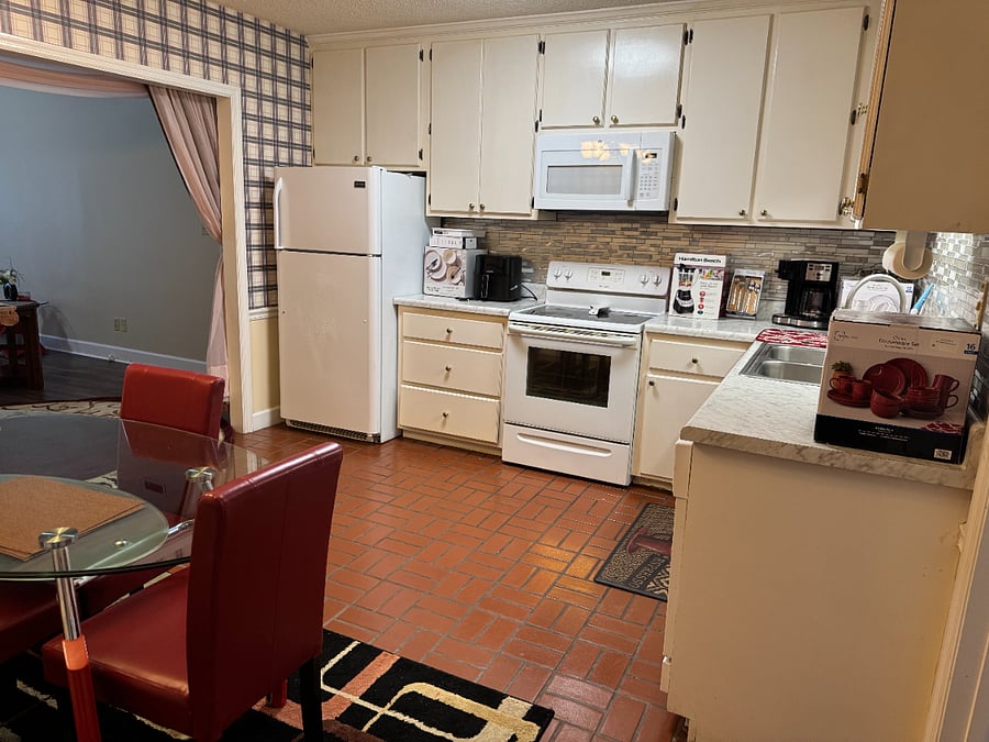 Furnished Finder property 874200_2 photo 22