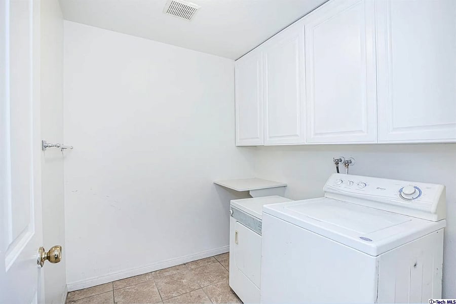 Furnished Finder property 874213_1 photo 28
