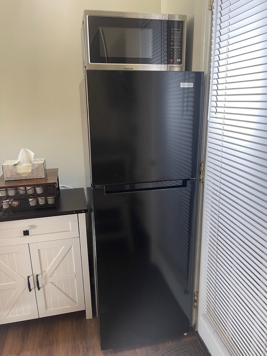 LARGE REFRIGERATOR