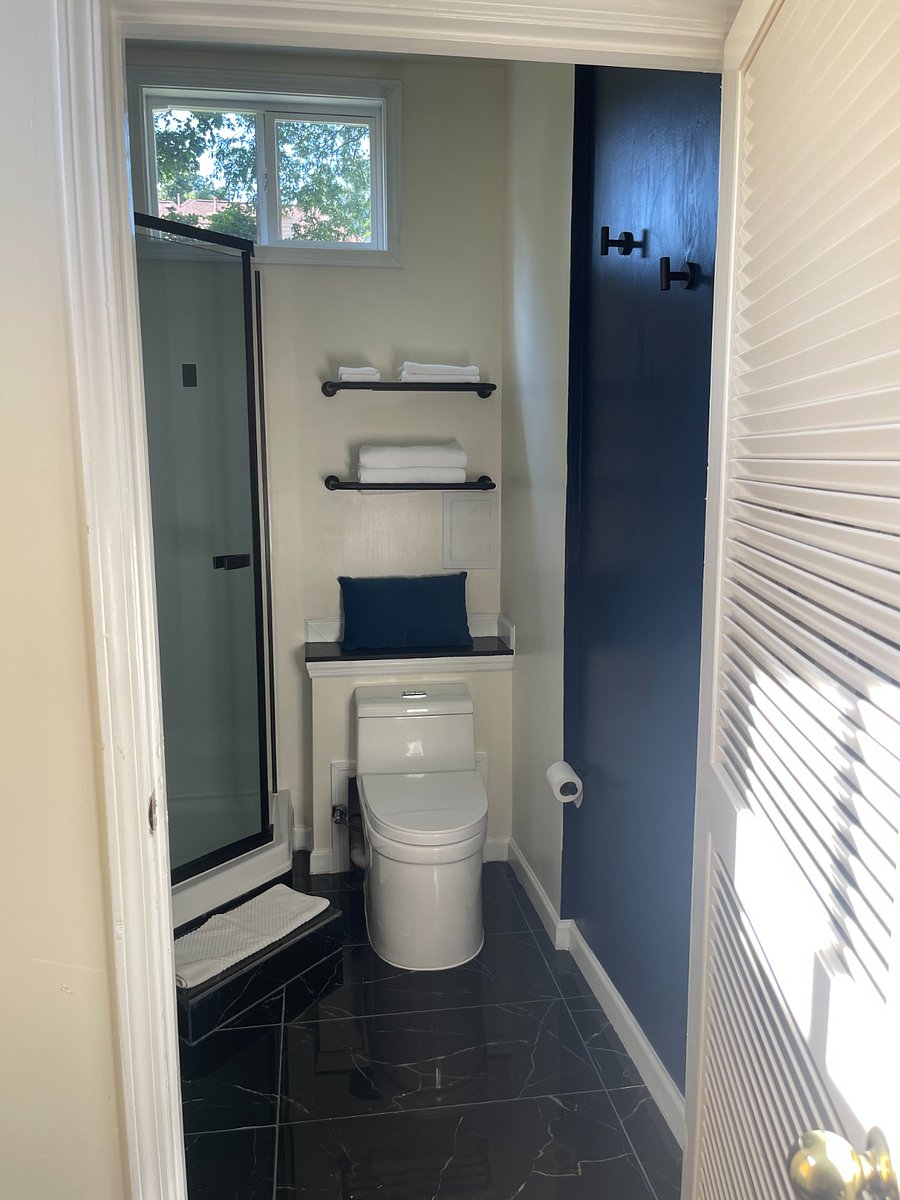 MODERN RAINFALL SHOWER