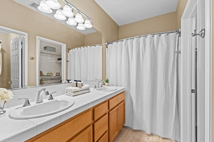 Furnished Finder property 874247_1 photo 9