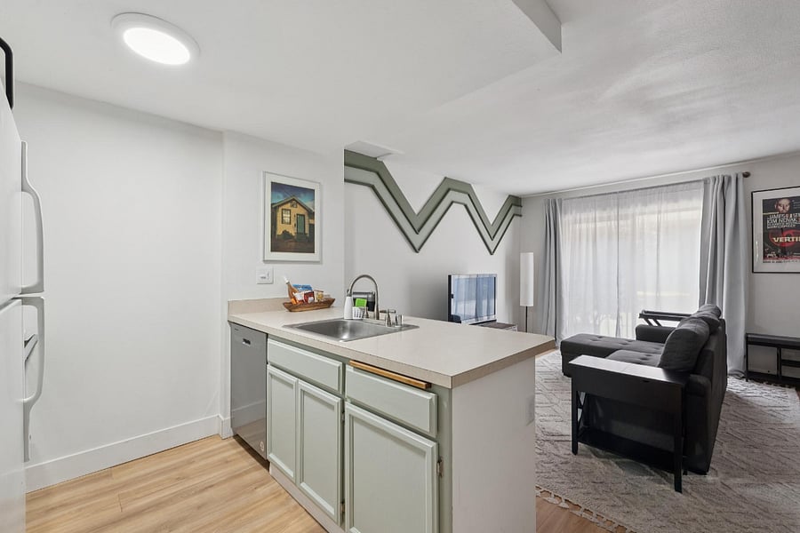 Furnished Finder property 874253_1 photo 3