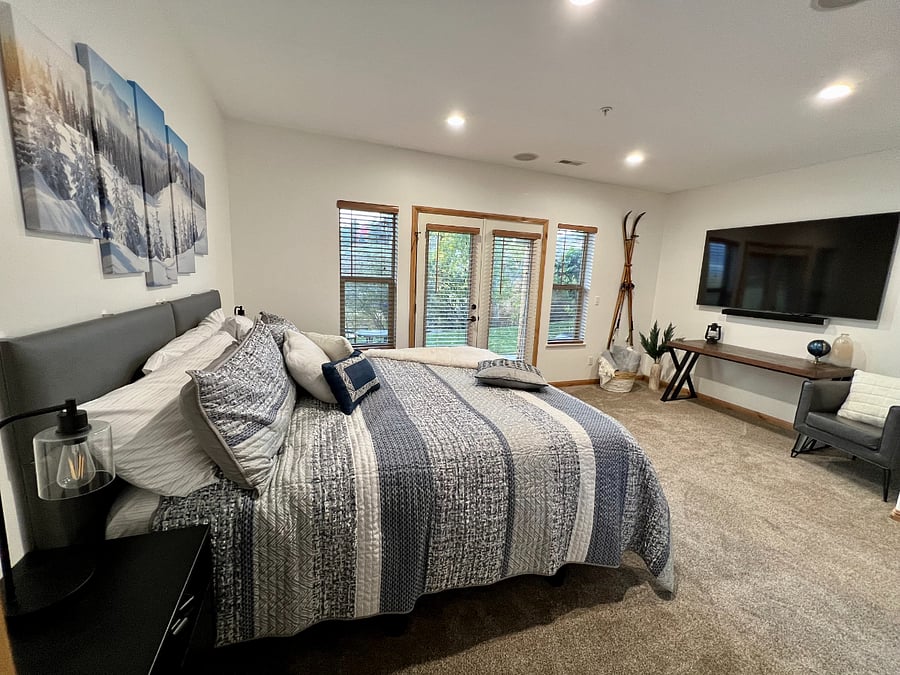 Cal King Bed | 70" Smart TV | Work Desk | Doors to Private Patio