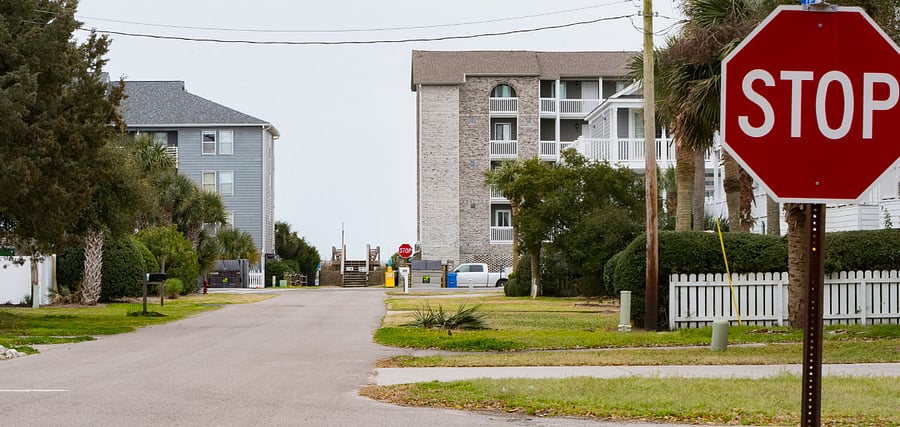 Walk to the beach 1 street back with easy access point 
