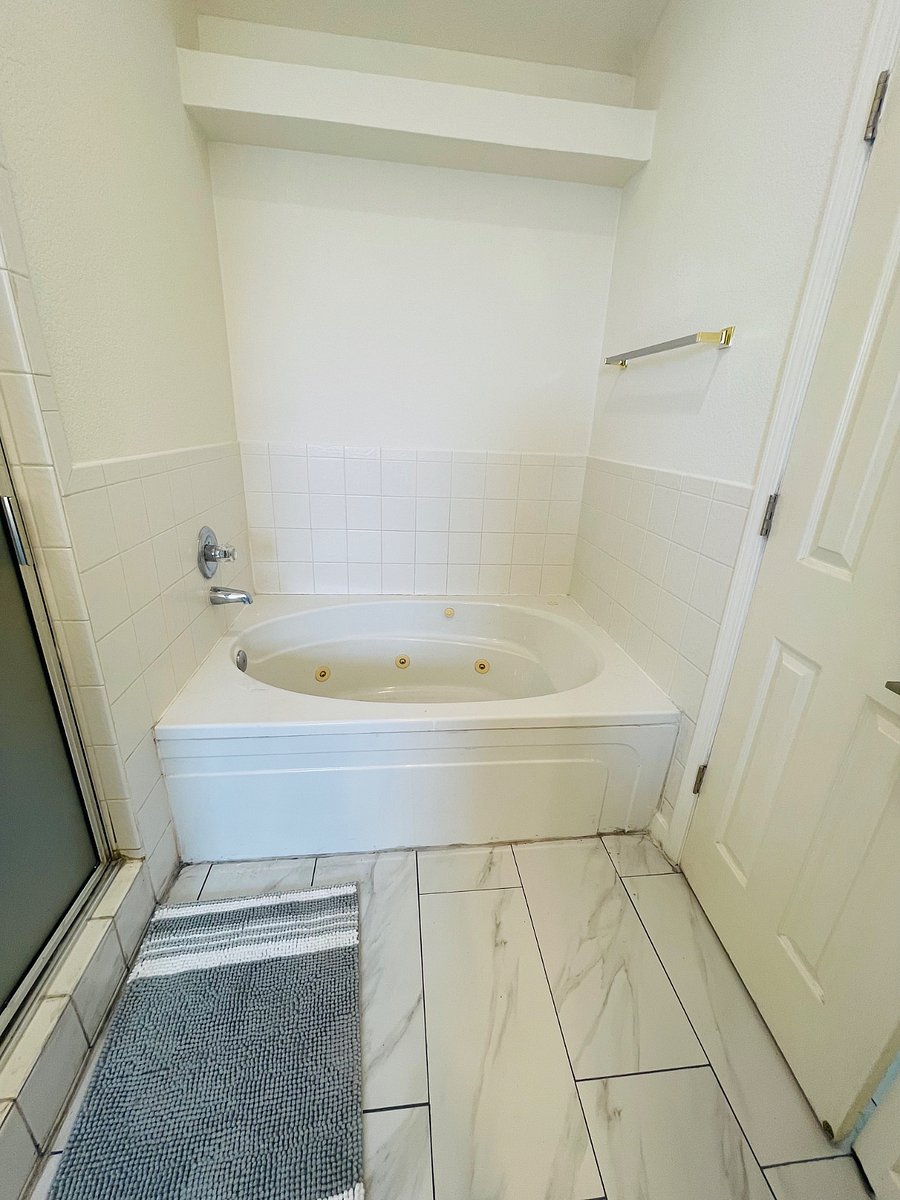 Furnished Finder property 874322_1 photo 17