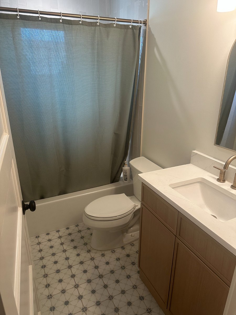 Full bathroom