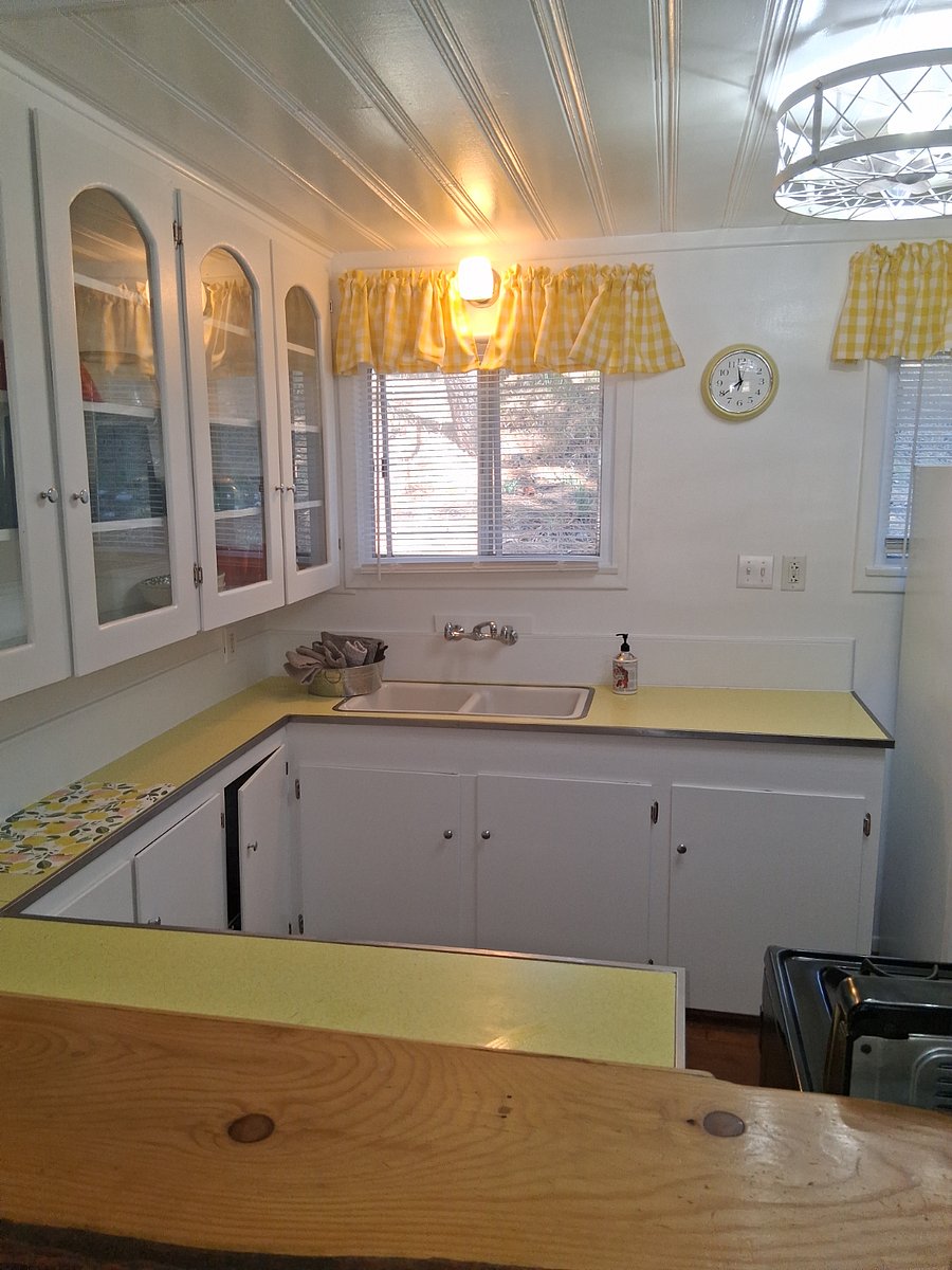 Furnished Finder property 874429_1 photo 4