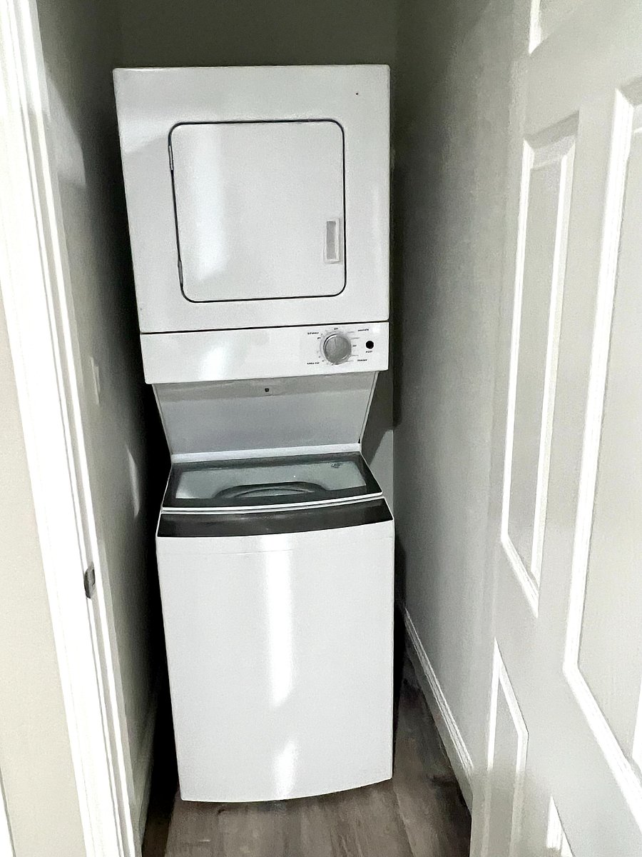 Washer/Dryer in-unit
