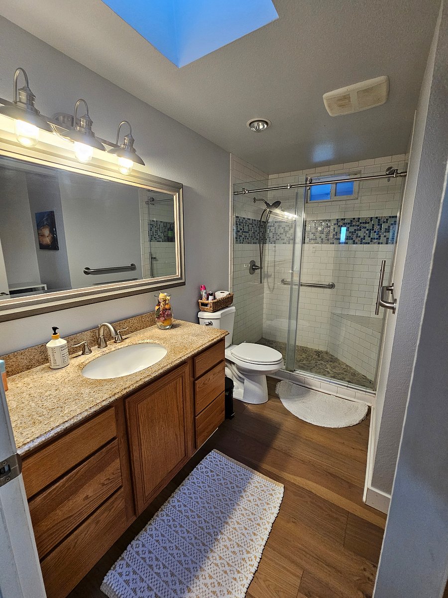 Main Bathroom - w/ walk in shower