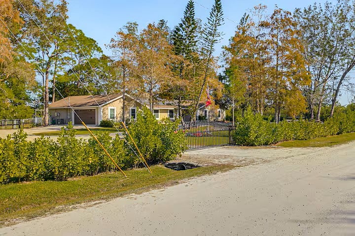 Furnished Finder property 874466_1 photo 23