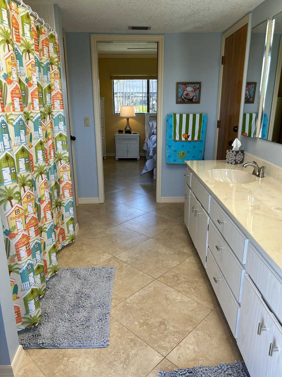 Entrance through the bathroom.