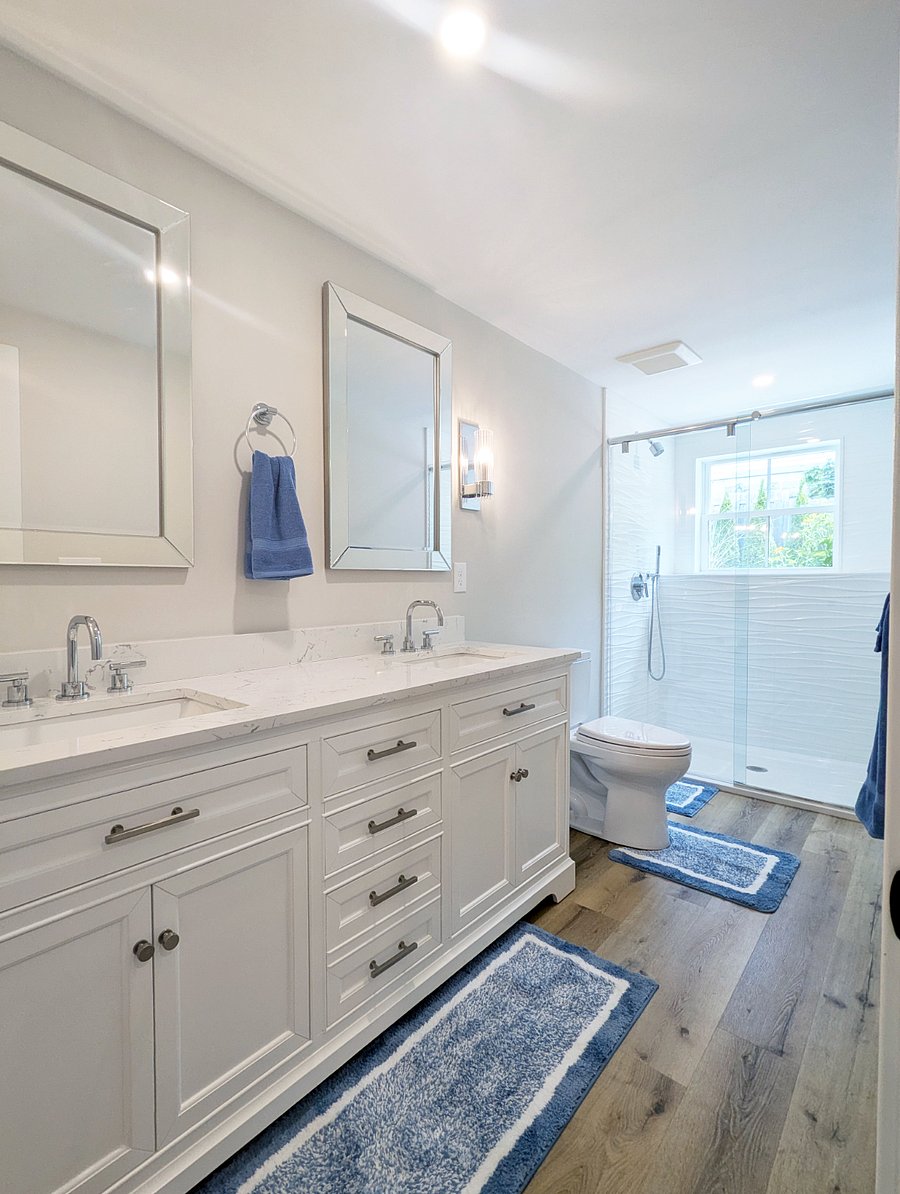 FIRST FULL BATHROOM_VIEW 1