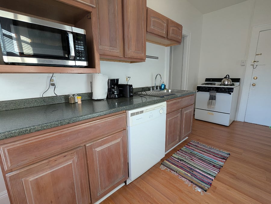 Furnished Finder property 874594_2 photo 6