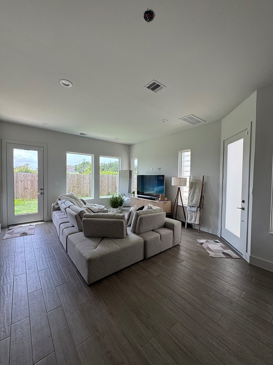 Furnished Finder property 874597_1 photo 4