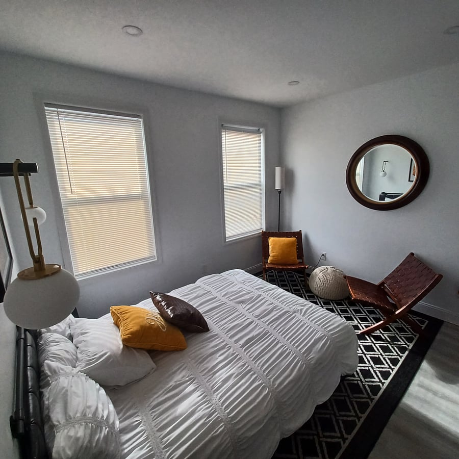 Queen Bed #1